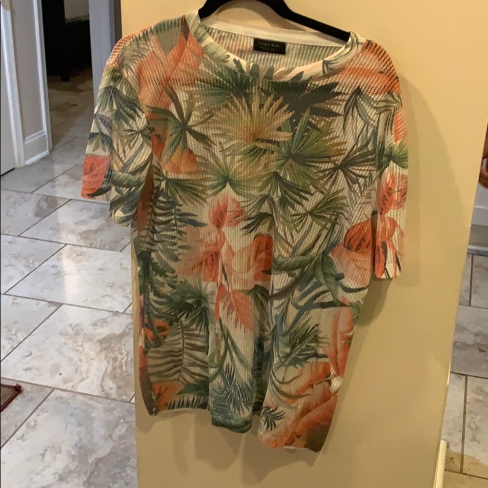 Lightweight Tropical Print T-Shirt